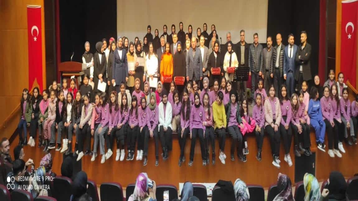 Türkiye Petrolleri Kız Anadolu İmam Hatip Lisesi Fen ve Sosyal bilimler Proje okulu bünyesinde 18 Aralık Dünya Arapça Günü” Kutlandı